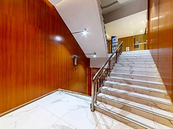 Jinsheng Hotel (Guangzhou Xiancun Metro Station)