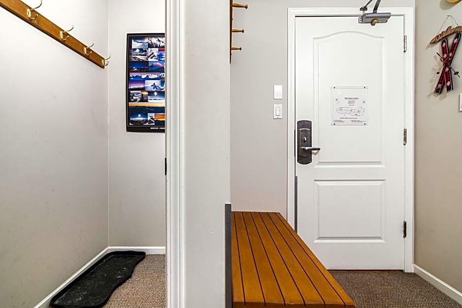 Town Plaza Suites by Golden Dreams