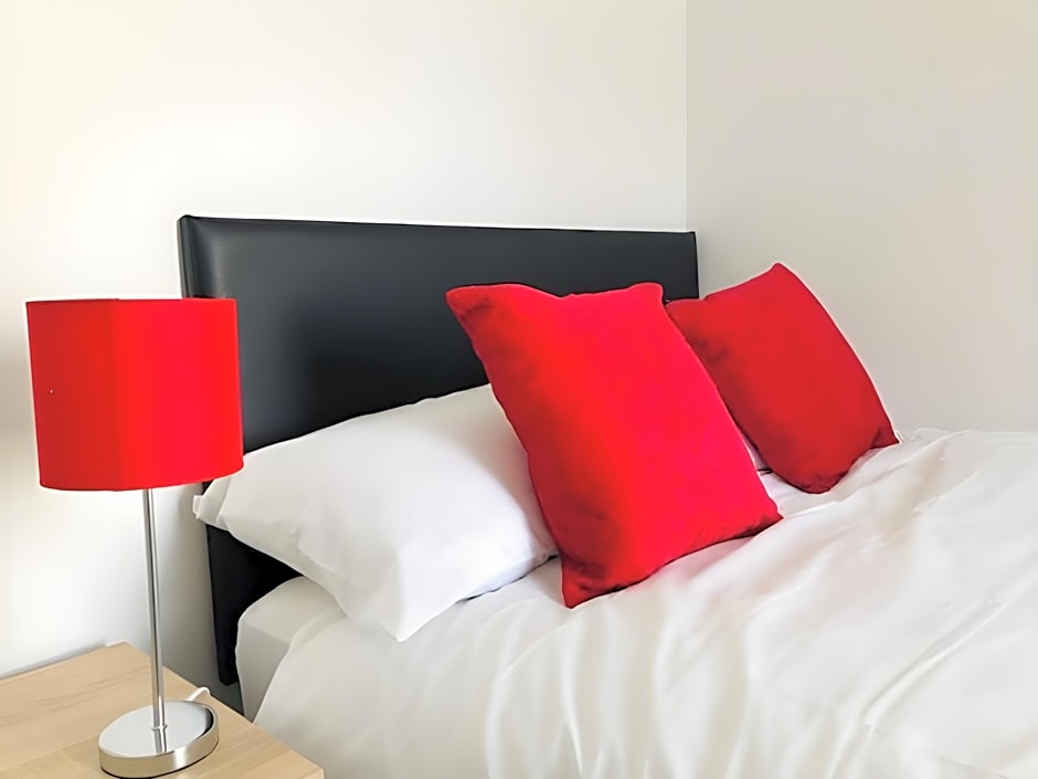 Townhouse @ 51 Balfour St -Stoke