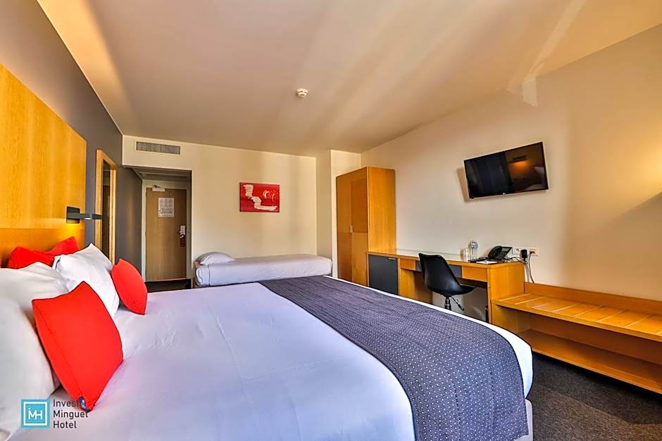 Hotel Husa De La Couronne