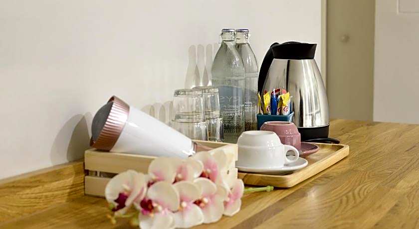 De Lavender Bangkok Hotel