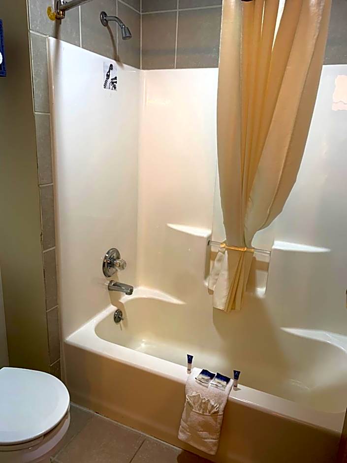 Americas Best Value Inn - Gaylord