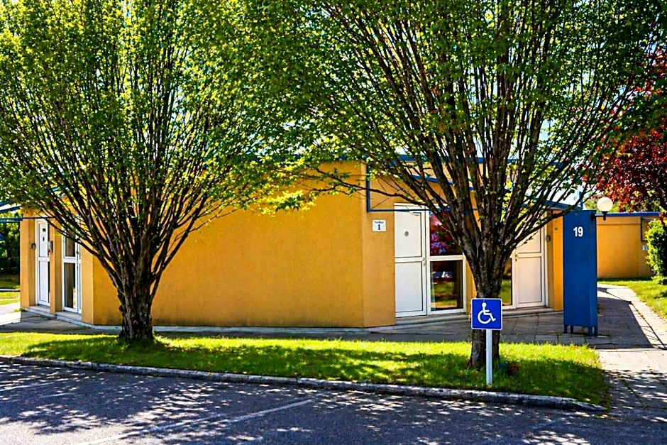 Hotel Charme En Maconnais Fasthotel Macon Nord