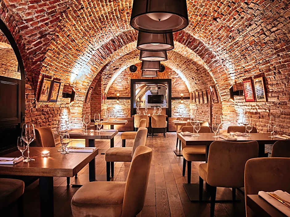 Hotel Teatro Boutique Old Town - Destigo Hotels