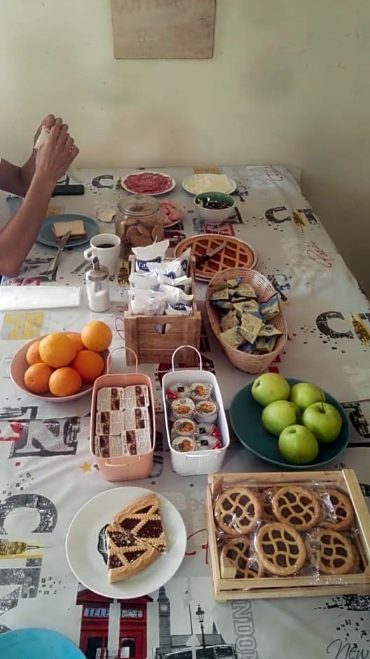 Home Genoa Hostel