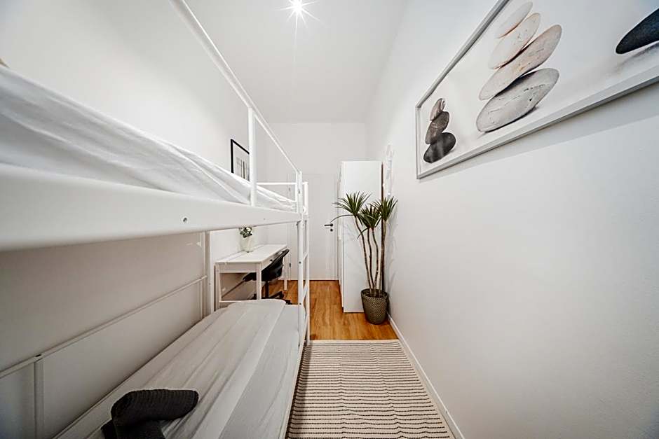 Nice Central City Room