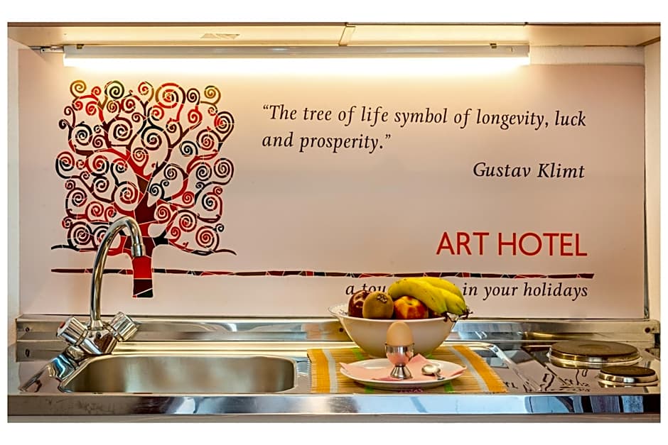 Tree of Life Art Hotel