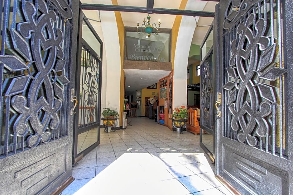 Hotel Mansion del Cantador