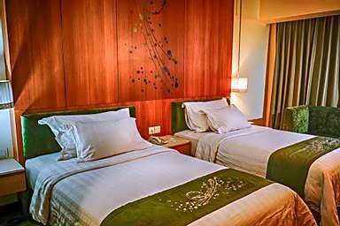 GRAND ALLISON HOTEL