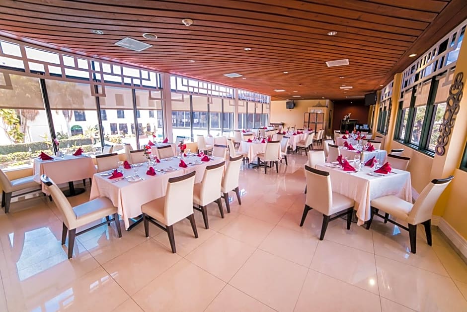 The Knutsford Court Hotel