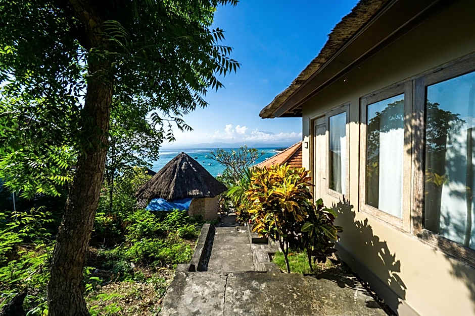 Ware Ware Surf Bungalow Lembongan