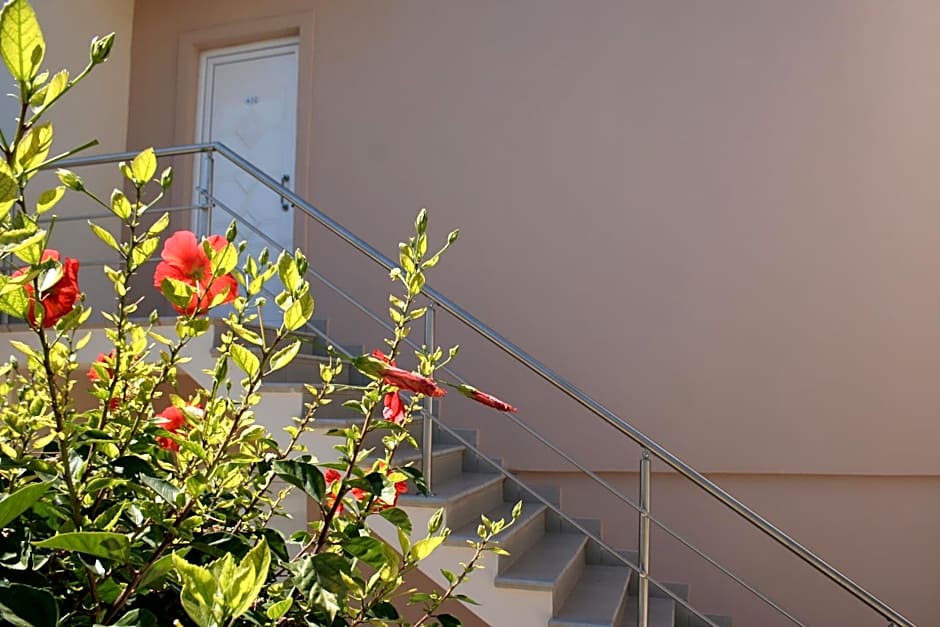 Amaryllis front beach hotel