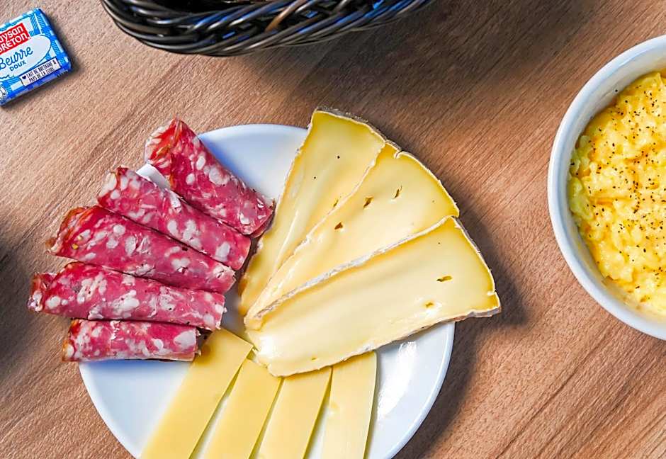 B&B HOTEL Lille Lillenium Eurasanté