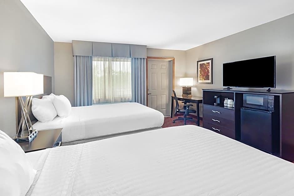 Baymont by Wyndham Brooklyn Center