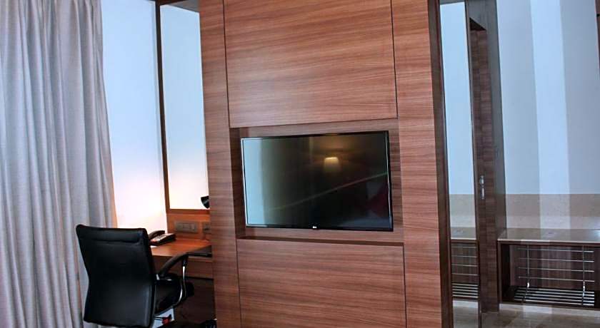 Ramada by Wyndham Gandhidham Shinay