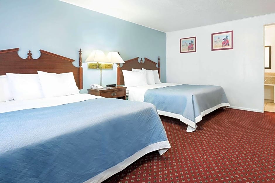 Travelodge by Wyndham Las Vegas NM