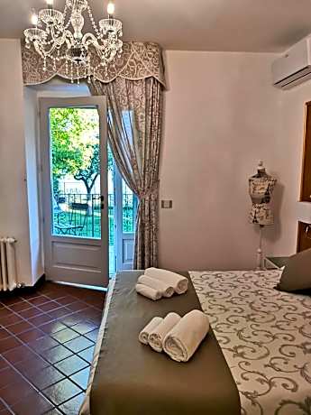 Queen Room with Balcony