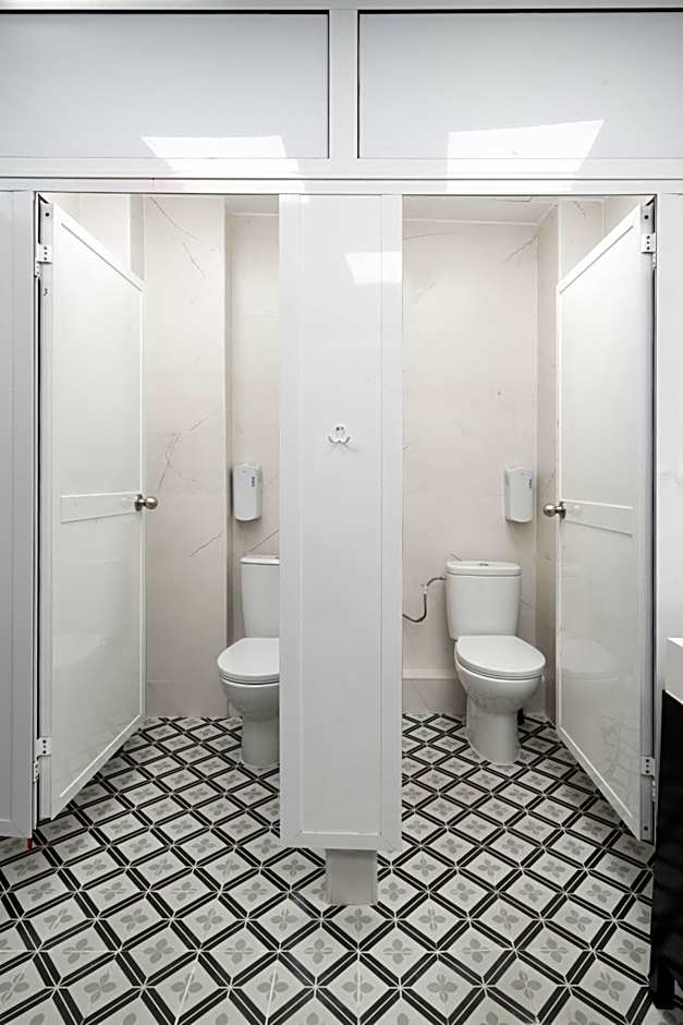 Home Youth Hostel by Feetup Hostels