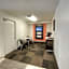 Motel 6-Branford, CT - New Haven