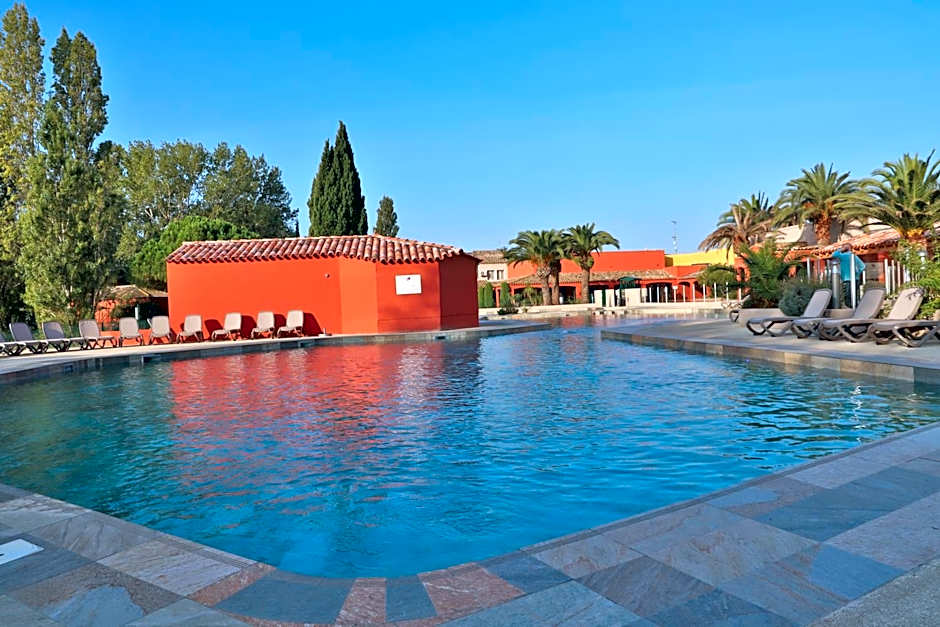 SOWELL Family Les Amandiers