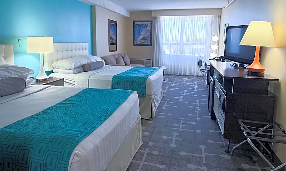 Howard Johnson Hotel by Wyndham by the Falls Niagara Falls