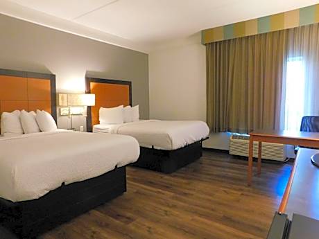 Superior Queen Room with Bath Tub with Grab Bars - Mobility/Hearing Accessible - Non-Smoking
