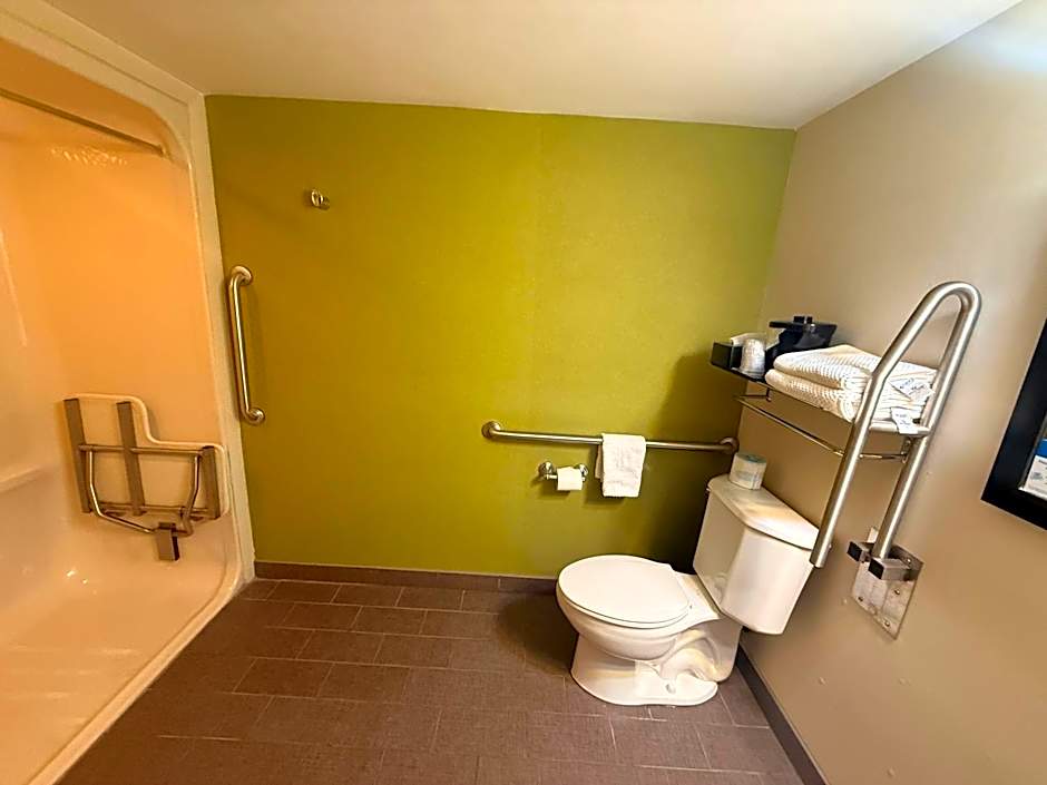 Sleep Inn & Suites Niantic North