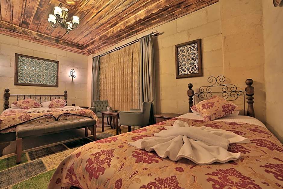 Caravanserai Inn Hotel