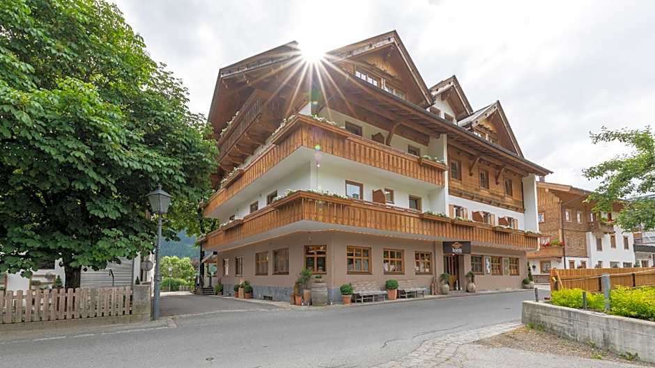 La Pasta Hotel Restaurant