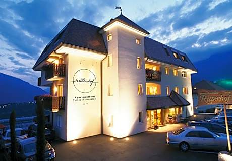 Apartmenthotel Ritterhof Suites & Breakfast