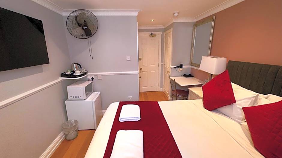 Classic Hyde Park Hotel