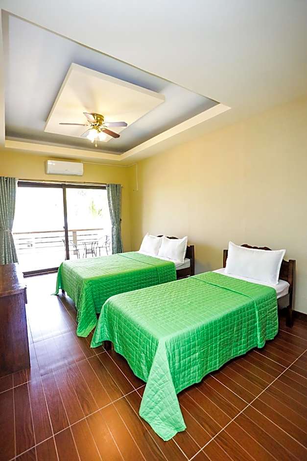 Minshuku KCS Hotel and Restaurant