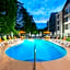Super 8 by Wyndham Pigeon Forge Dollywood Lane