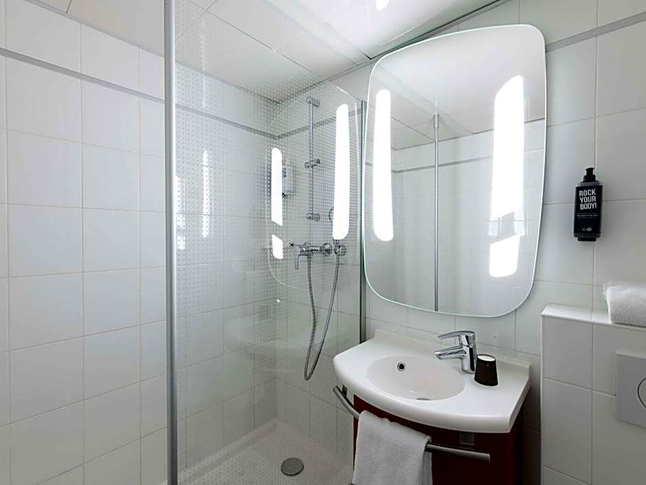 Ibis Paris Grands Boulevards Opera 9e