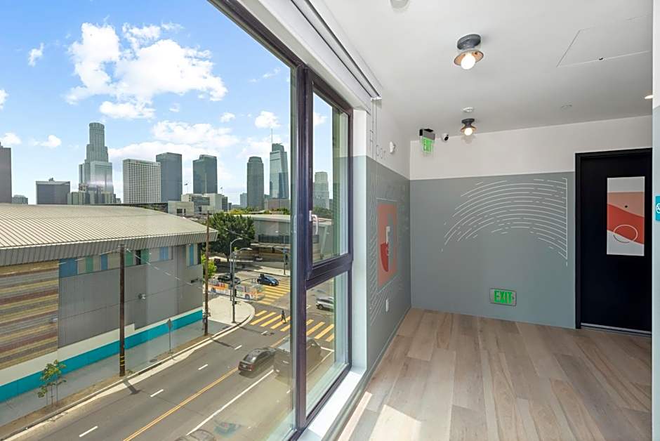 The Metric - Los Angeles Downtown