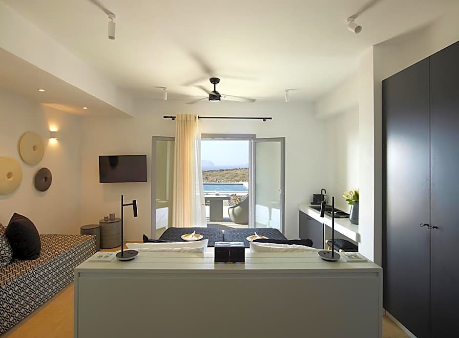 Absolute Paradise Santorini