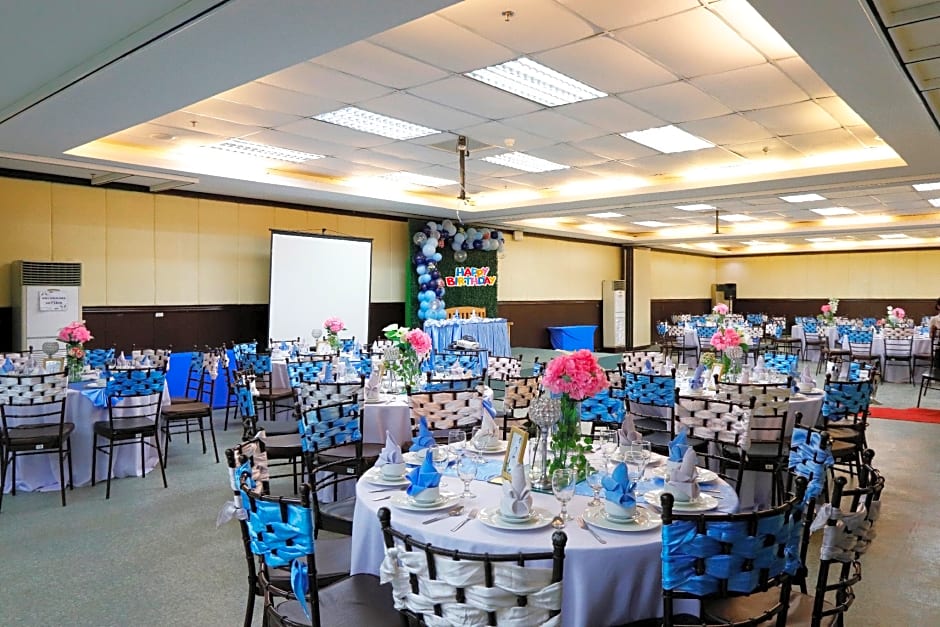 Eurotel Las Pinas Hotel