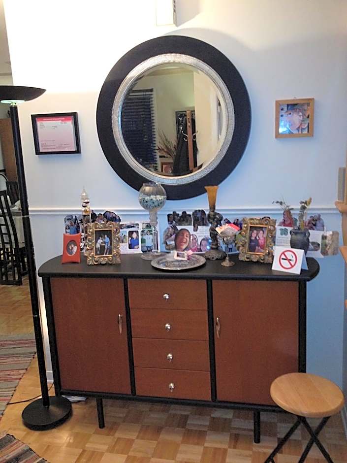 Repos & Manna Downtown Montréal