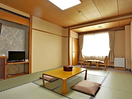 Japanese-Style Quadruple Room