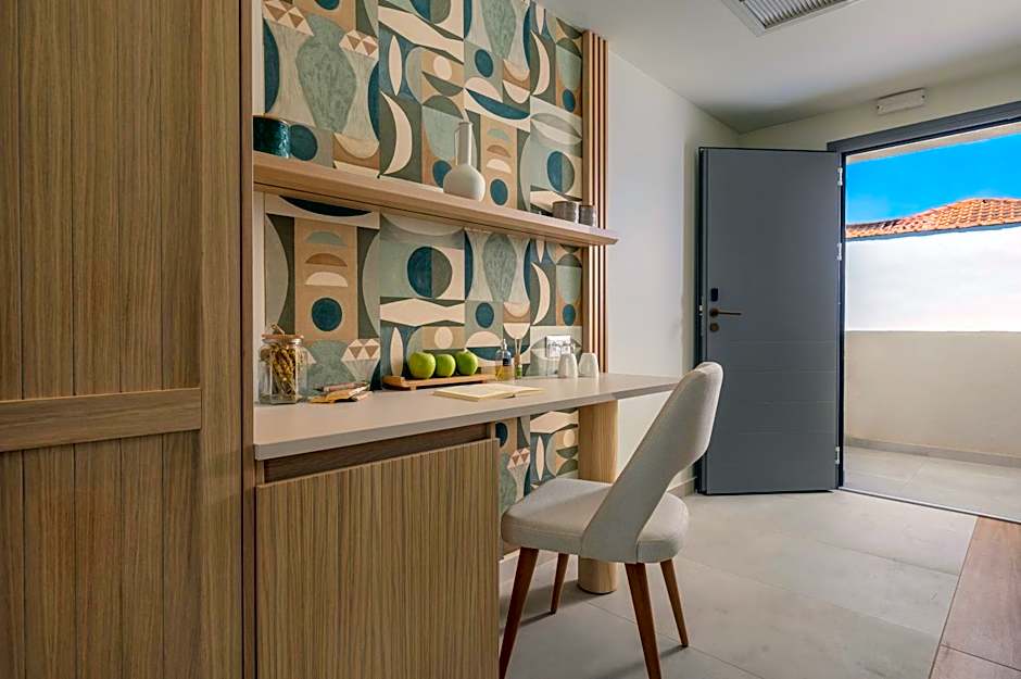 Sandy Seaside Suites