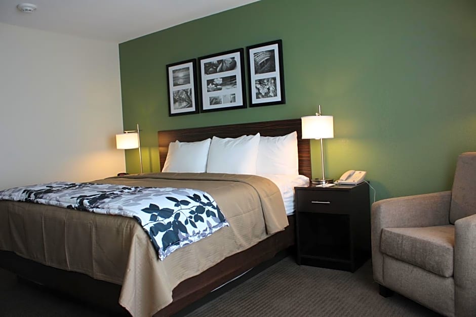 Sleep Inn & Suites Garden City