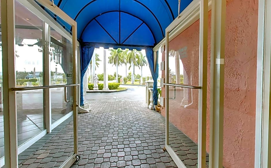 Miami Gardens Inn & Suites