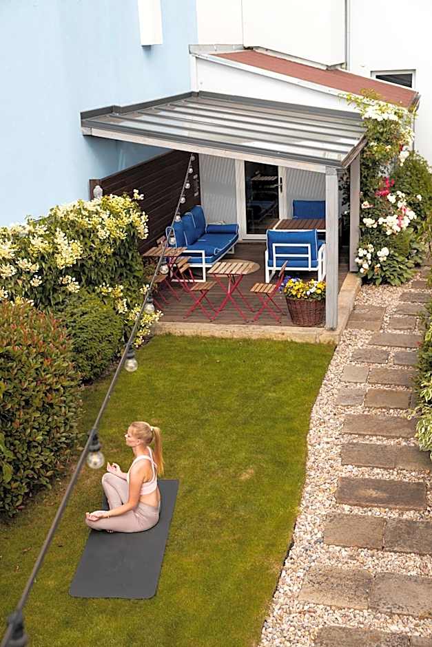 ART Hostel & Apartments