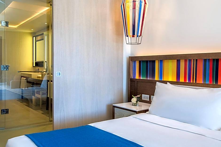 Photo 1 of 2 of Club Junior 1 King Bed Suite, Ocean front