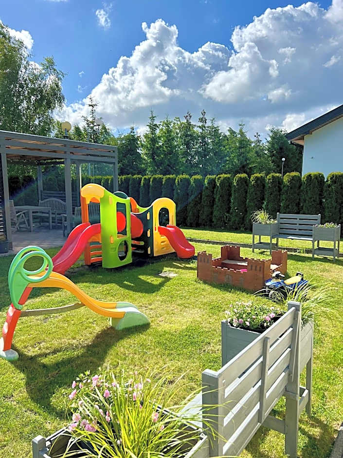 Domki Gala- blisko plaży, basen z podgrzewaną wodą , sauna , parking