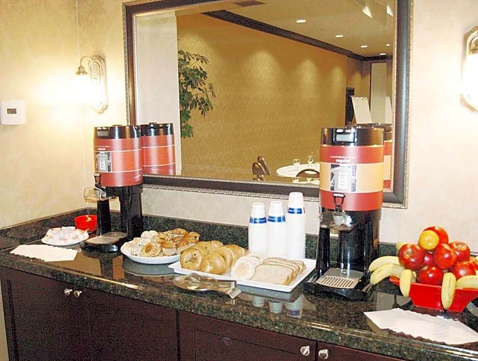 Hampton Inn By Hilton & Suites Albany-Downtown, NY