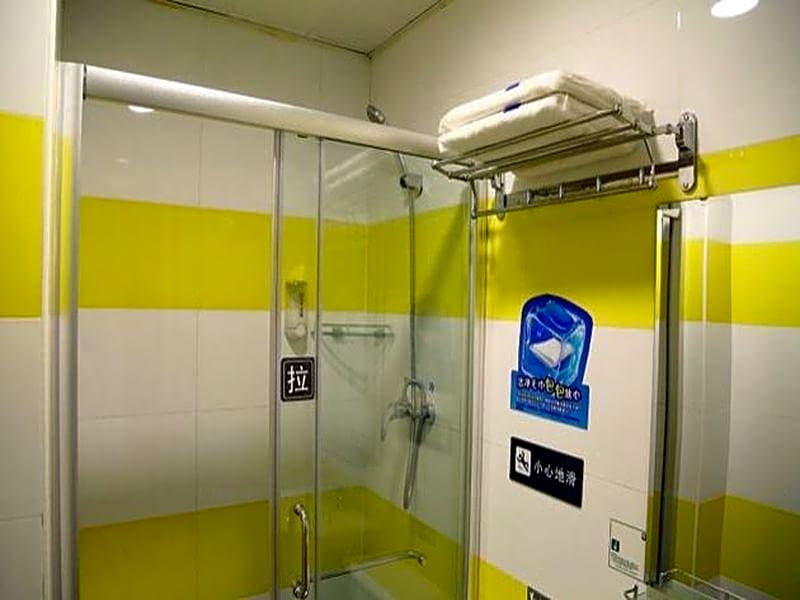 7 Days Inn Beijing Beishatan Metro Station – Beijing, NY