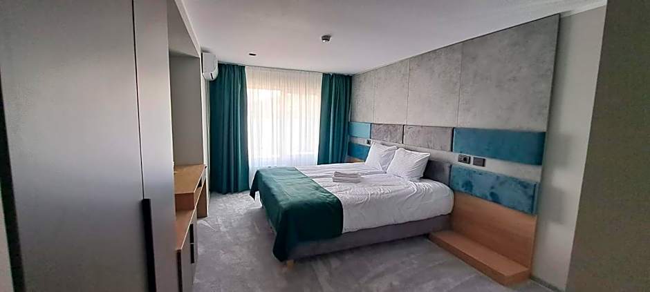 Hotel Plutitor Lebăda