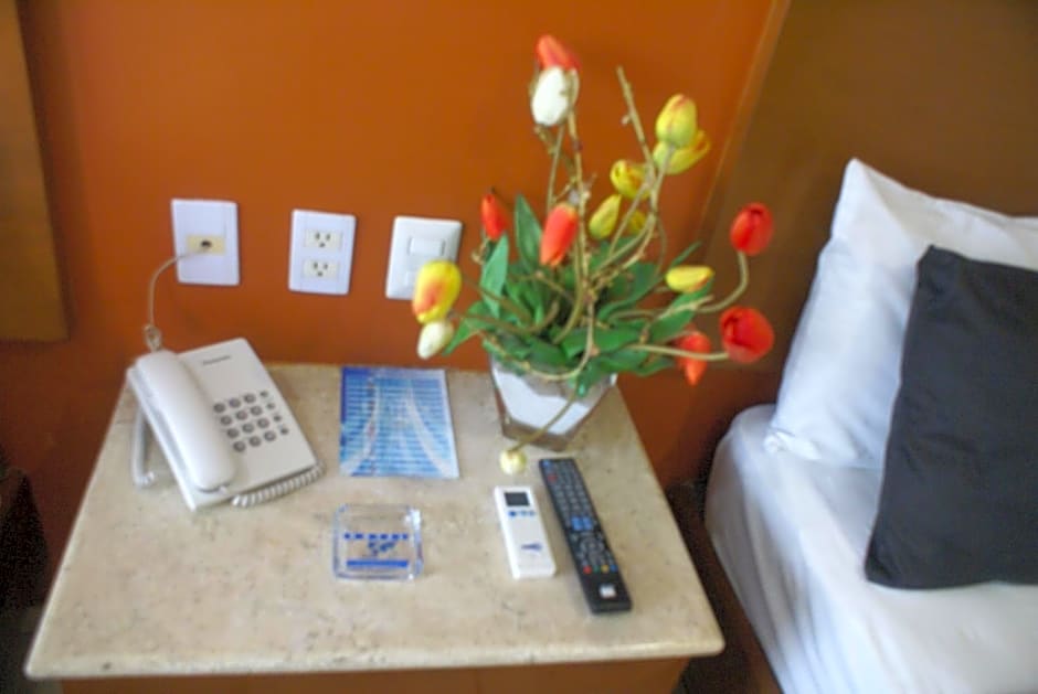 Hotel Arcos Aeropuerto