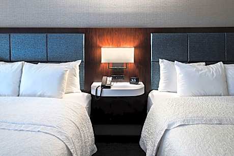 Queen Room with Two Queen Beds - Hearing Accessible/Non-Smoking